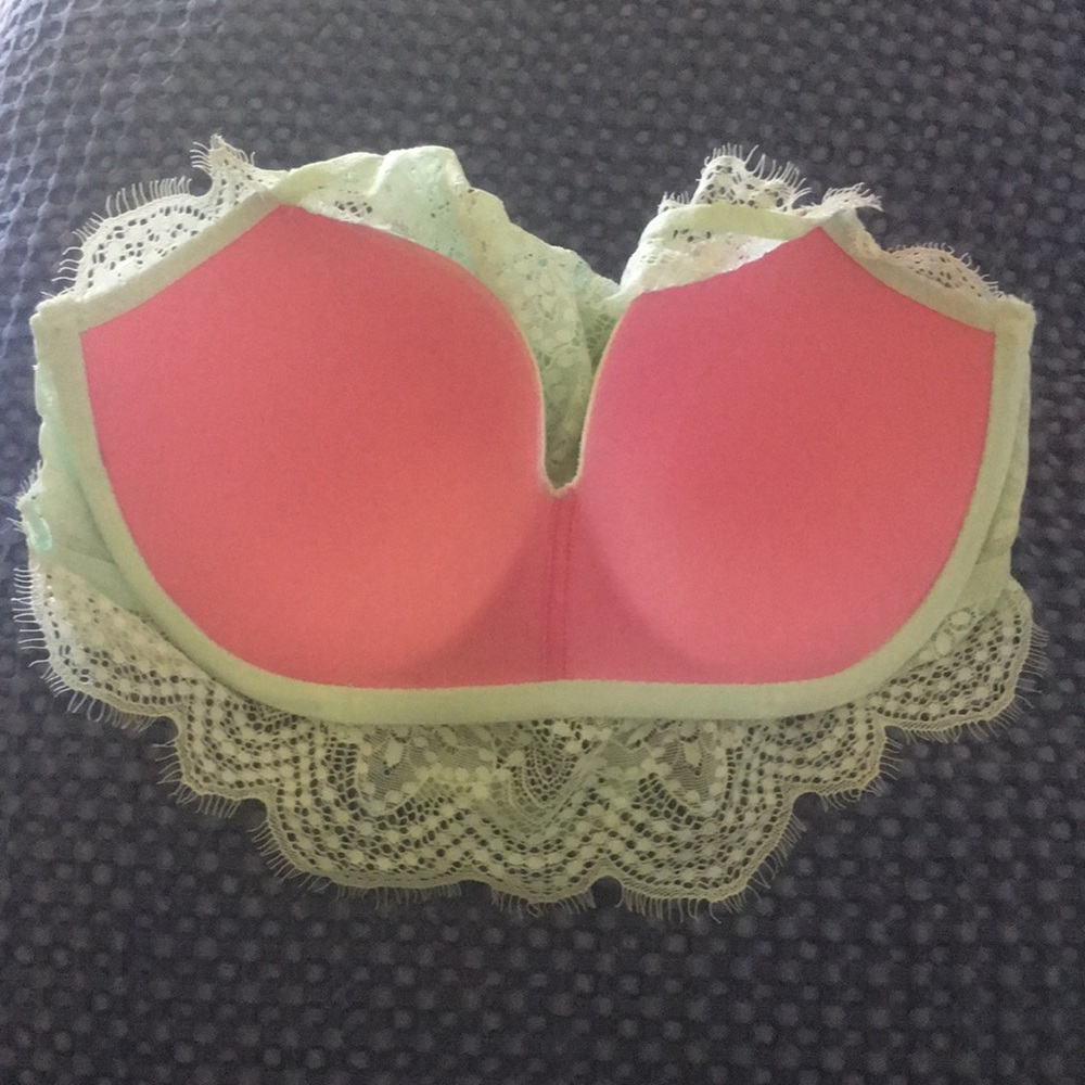 Structured, fun bralette - Picture 3 of 4